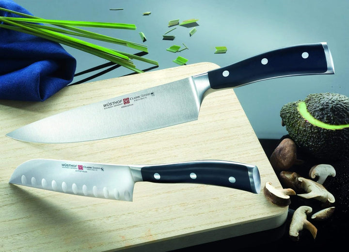 Wüsthof Santoku, Classic Ikon (4176-7), 17 cm Klingenlänge, mit Kullen, geschmiedeter Doppelkropf, r