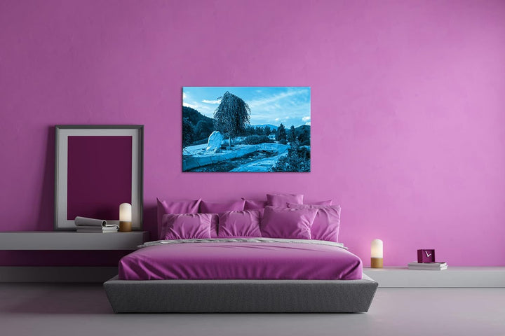 deyoli Traumhaft lechtender Garten Format: 80x60 Effekt: Monocrome Blau als Leinwandbild, Motiv fert