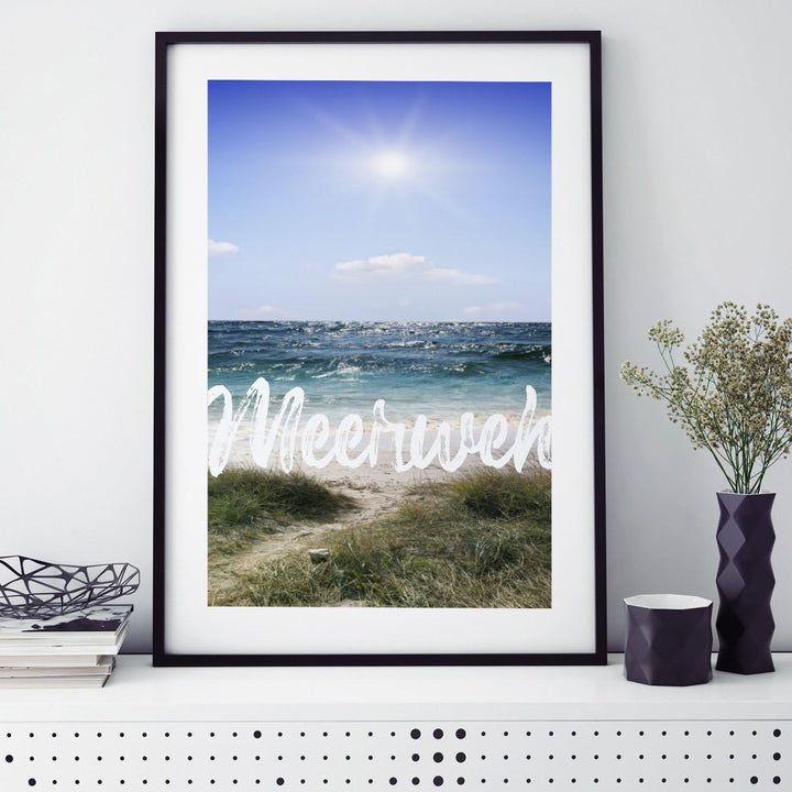 JUNIWORDS Poster mit/ohne Holzrahmen - Wähle ein Motiv - Meerweh - Wähle eine Grösse - 30 x 40 cm (M