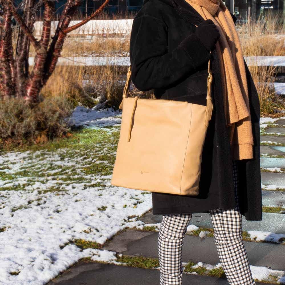 BACCINI Hobo Bag DAISY aus Premium Glatt-Leder I Beuteltasche gross für Damen I Schultertasche handg