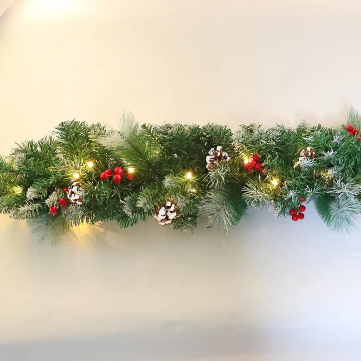UISEBRT Weihnachtsgirlande mit Beleuchtung Tannengirlande 5m, mit 75 LEDs Tannenzapfen Rote Beere Kü