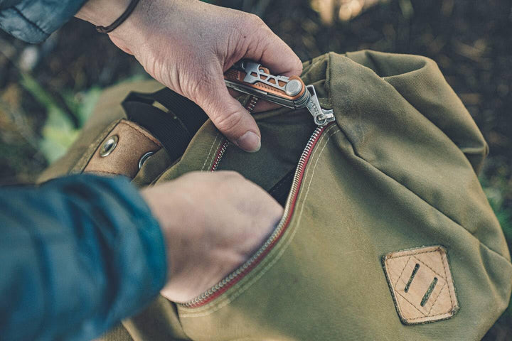 Gerber Taschenmesser mit 8 Funktionen, Multitool mit glatter Klinge, ArmBar Cork, Dunkelgrau, Edelst