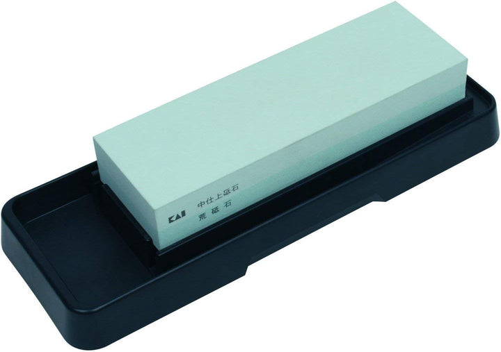 Kai Shun Premier Tim Mälzer TDM-1723, ultrascharfes Japanisches Kochmesser, 15cm + hochwertigem Kai