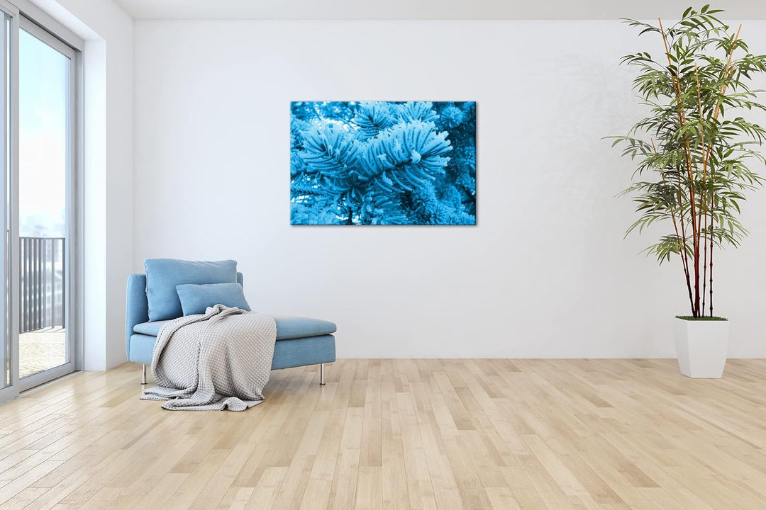 deyoli Schnee bedeckter Nadelbaum Format 80x60 Effekt: Monocrome Blau als Leinwandbild, Motiv fertig
