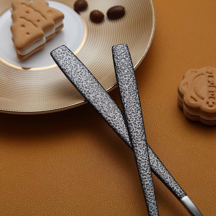 Besteckset 30 Stück Beschichtung mit Schwarzem Marsgriff, Edelstahlmesser Löffel Gabeln Besteckset U