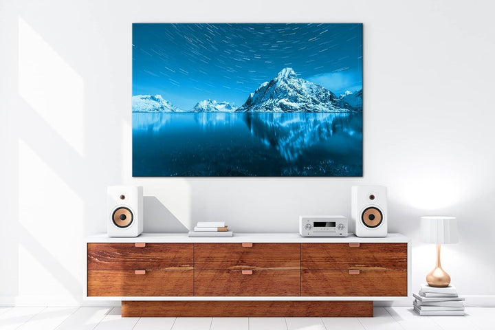 deyoli Schneebedeckte Berge am Meer Format 80x60 Effekt: Monocrome Blau als Leinwandbild, Motiv fert