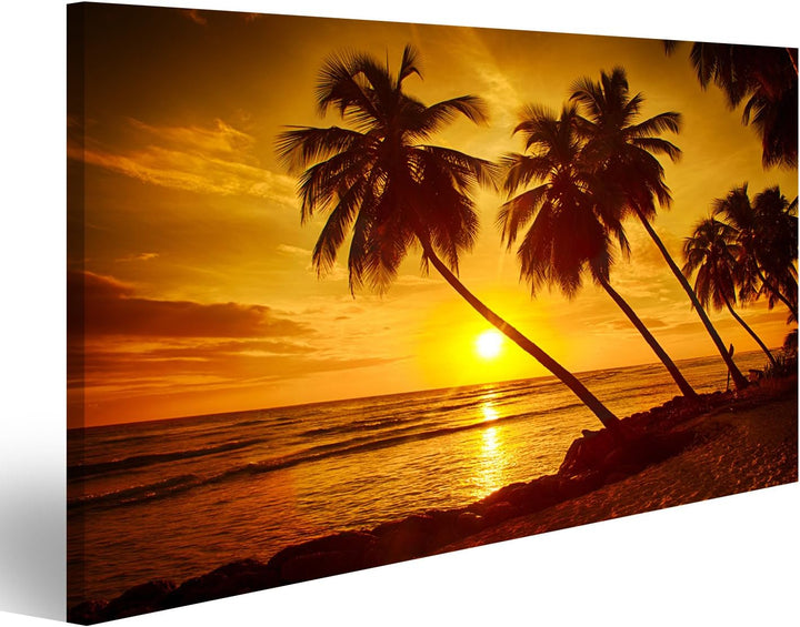 Bild Bilder auf Leinwand Schöner Sonnenuntergang über dem Meer mit Blick auf Palmen am weissen Stran