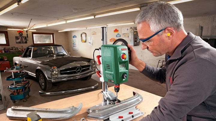 Bosch Home and Garden Tischbohrmaschine PBD 40 (710 W, Max. Bohr-Ø in Stahl/Holz: 13 mm/40 mm, Bohrh