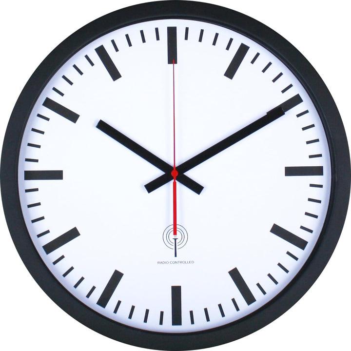 Eurotime Funkwanduhr, 40 cm, Edelstahlgehäuse Schwarz, Echtglas, Bahnhofszifferblatt, automatische Z