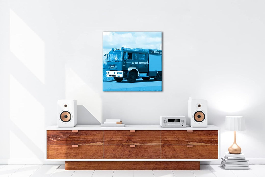 deyoli Rotes Feuerwehrauto Format: 70x70 Effekt: Monocrome Blau als Leinwandbild, Motiv fertig gerah
