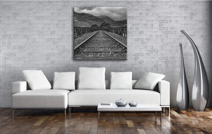 deyoli verlassene Bahnschienen Format: 60x60 Effekt: Schwarz&Weiss als Leinwandbild, Motiv fertig ge