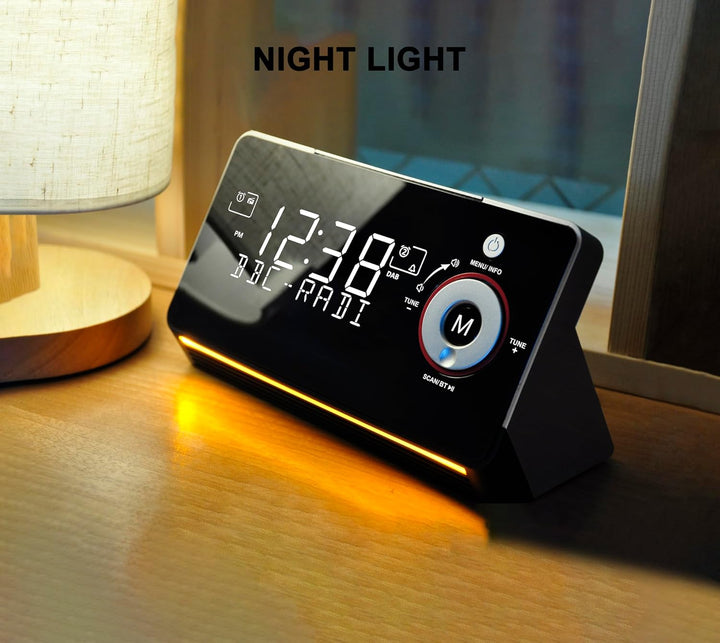 iTOMA FM/DAB Radiowecker mit USB-Ladeanschluss, Bluetooth Stereo Lautsprecher, Kopfhörerbuchse, Dual