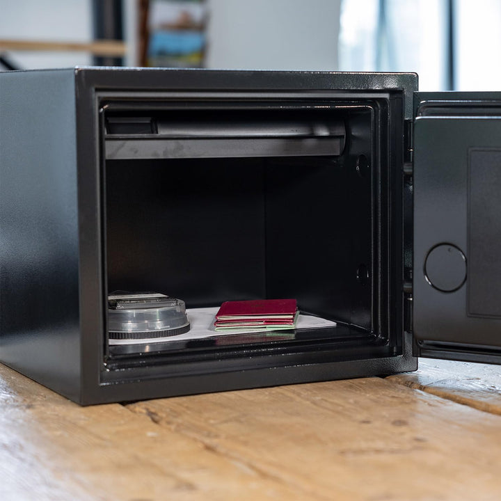 HMF 46161 Safe Tresor Feuerfest 60 Minuten mit Zahlenschloss | 41,2 x 35,5 x 36,3 cm