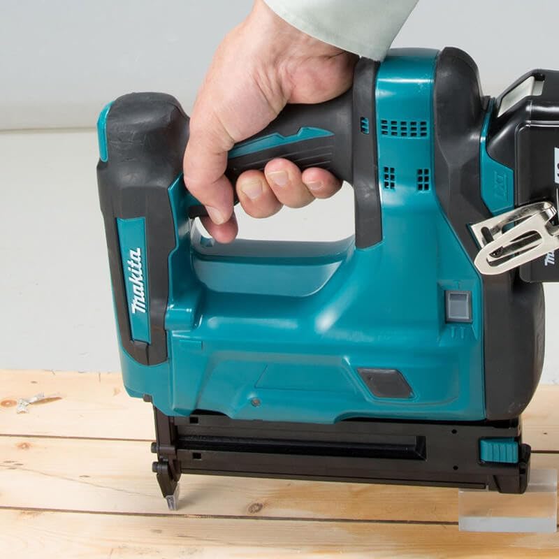Makita DBN500Z Akku-Stauchkopfnagler 50 mm 18 V (ohne Akku, ohne Ladegerät), 140 mm 140 mm ohne Lade