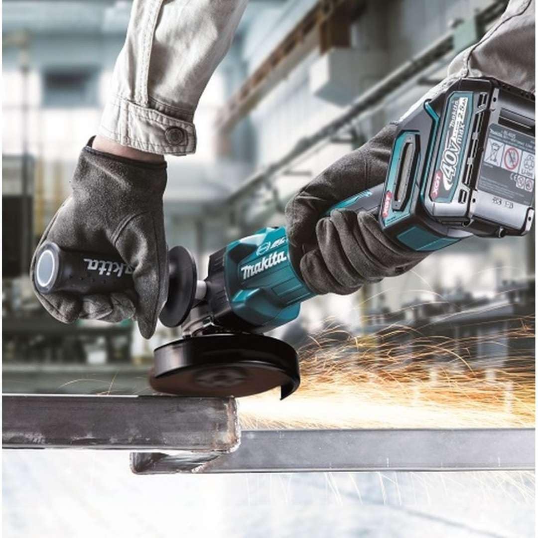 Makita GA005GM201 Akku-Winkelschleifer 40V max. / 4,0 Ah, 2 Akkus + Ladegerät im MAKPAC mit 2 Akkus