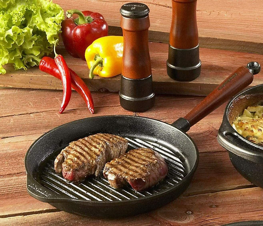 Skeppshult 25 x 25 cm Grillpfanne aus Gusseisen mit Holzgriff - Made in Sweden