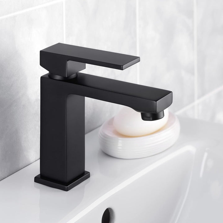 Cornat Waschtisch-Einhebelarmatur "Noir" - Black Edition - Matt schwarzer Messingkörper - Mühelose S