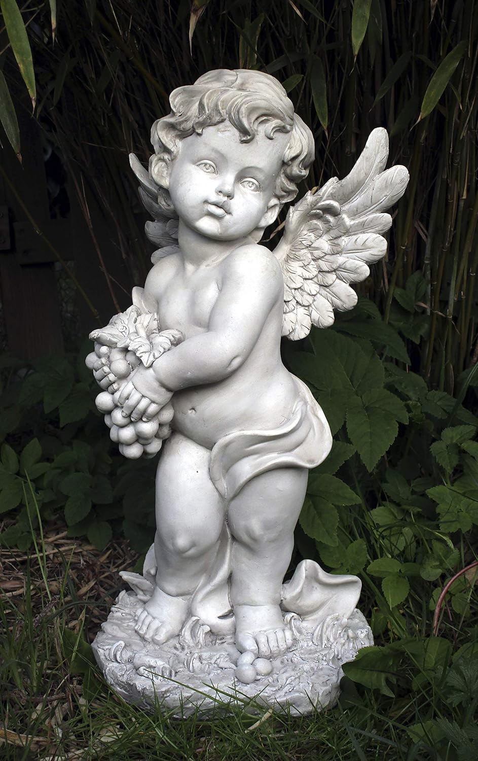 GeKi Trend Engel Figur mit Weintraube Dekofigur Putte frostfest Gartendeko antik weiss Grabengel wet