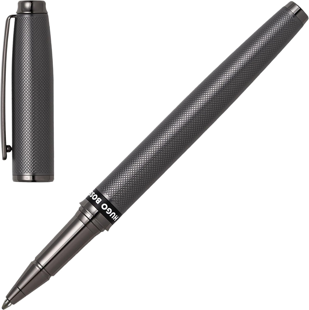 Hugo Boss Stream Tintenroller aus Messing in der Farbe Gun, Länge: 14,5cm, Tintenfarbe: Schwarz, HSW
