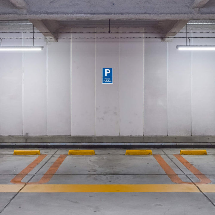 5 Stück Frauenparkplatzschild 20 x 30 cm aus stabiler PVC Hartschaumplatte 3mm Parkplatz nur für Fra
