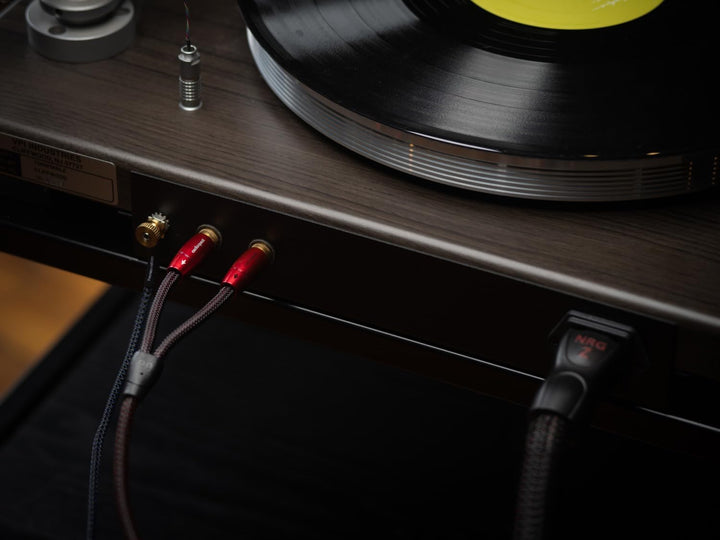 AudioQuest 0,5 m Red River RCA Audiokabel 0,5 m schwarz - Audiokabel (RCA, RCA, RCA, 0,5 m, schwarz)