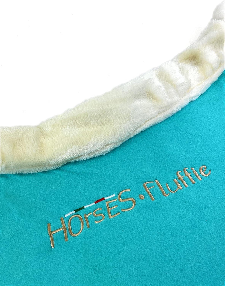 Horses, Flauschige Pile-Pferdedecke mit Pelleinsatz am Hals, für Spaziergänge ideal und bequem, mit