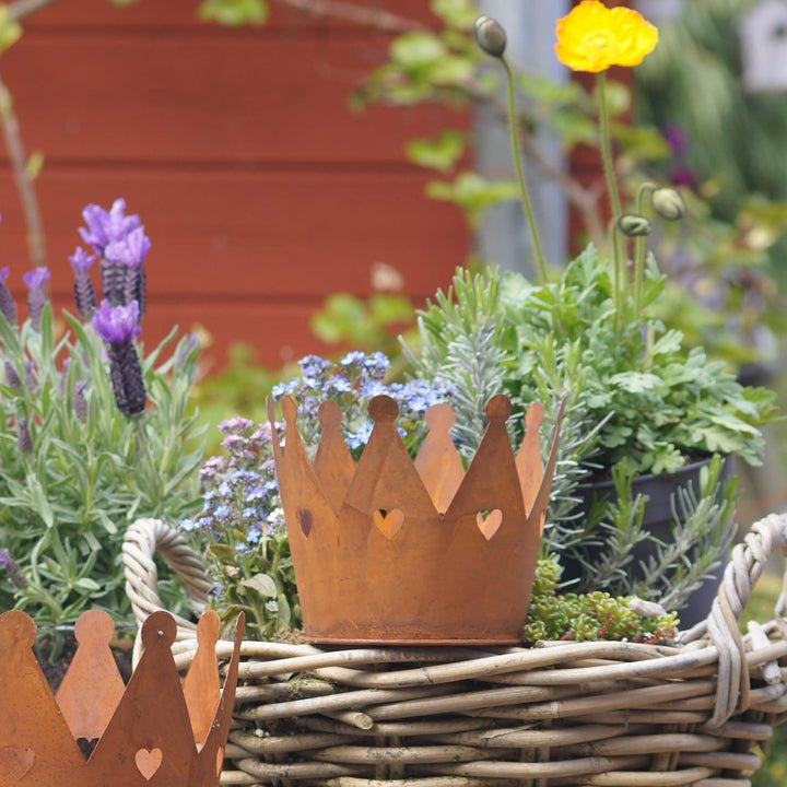 UNUS Krone Rost mit Herzen, Gartendeko Rostoptik, Edelrostrost Deko für Garten, Terrasse Balkon Blum