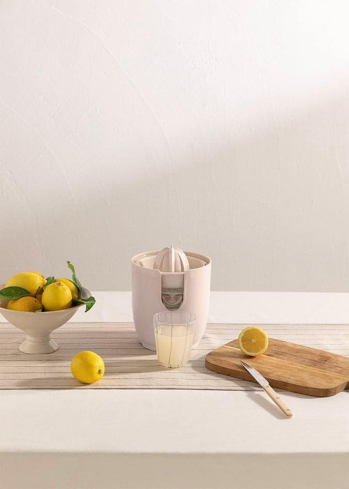 CREATE Elektrische Zitruspresse, weiss, 90 W, inklusive zwei Kegeln, Antitropfsystem und einem Tank