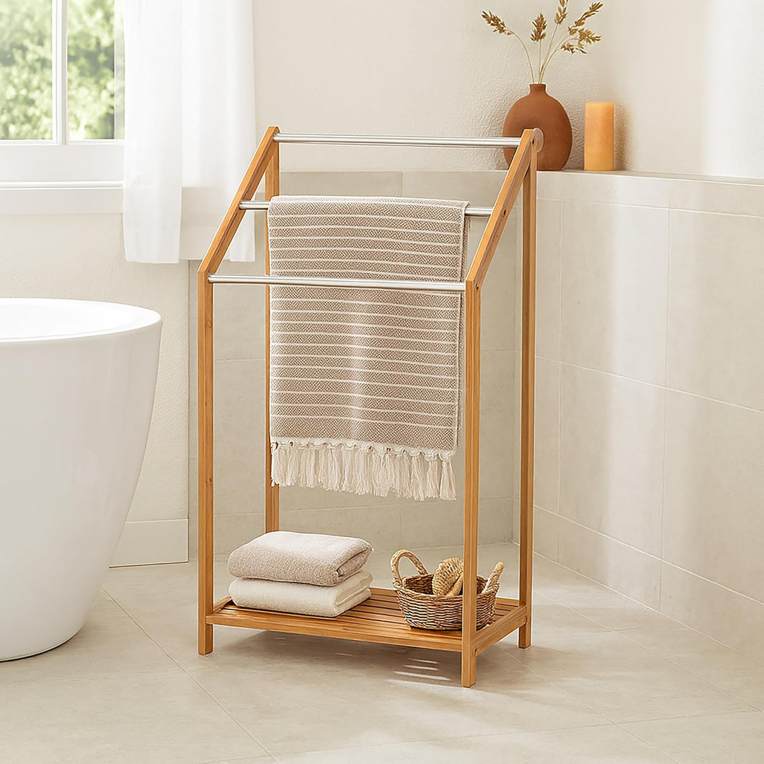 Relaxdays Handtuchhalter Bambus, 3 Handtuchstangen, Freistehend, Ablage, modern, HxBxT: 85 x 51 x 31