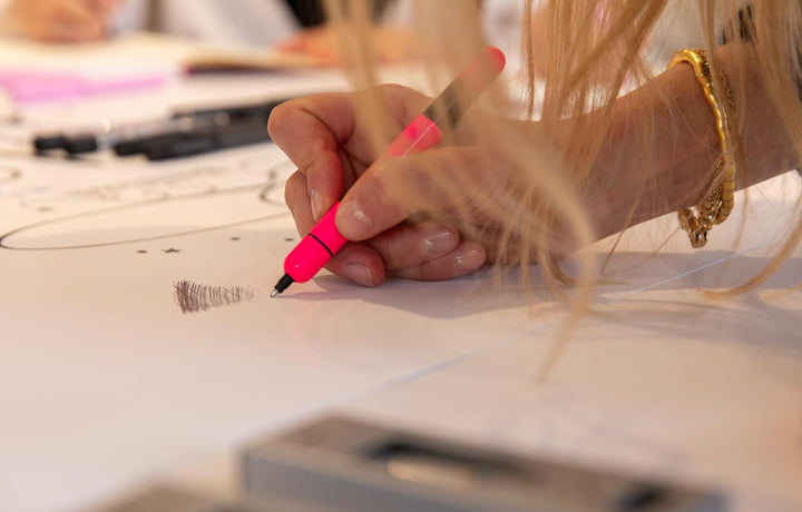 LAMY Set aus 1x pico kleiner Taschen-Kugelschreiber 288 aus Metall im Lack-Finish in neonpink und 1x