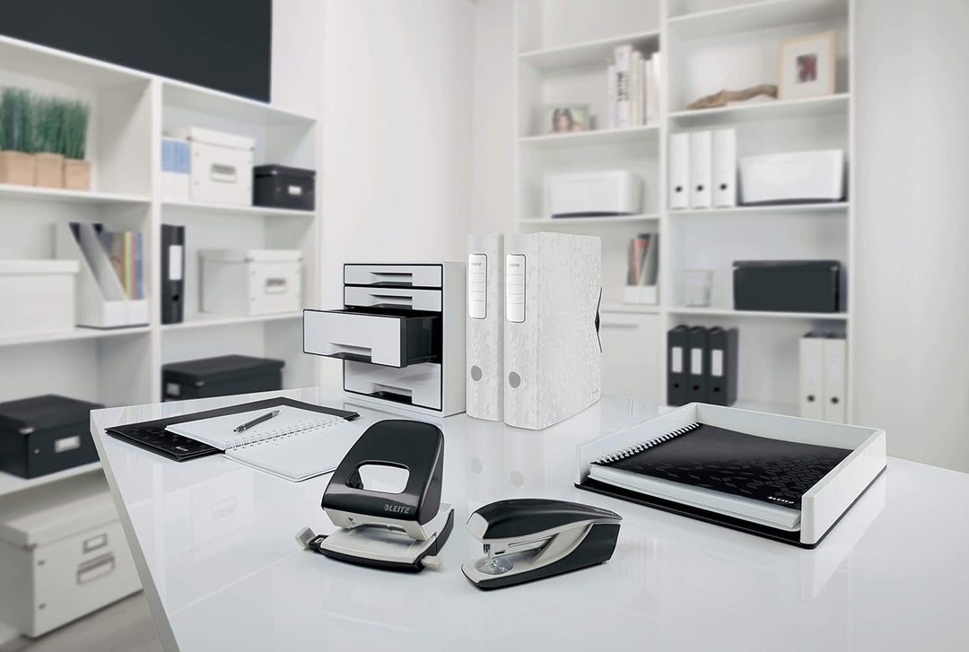 Leitz NeXXt Locher und Heftgerät Set für bis zu 30 Blatt, Inkl. Heftklammern, schwarz, WOW, 50951095