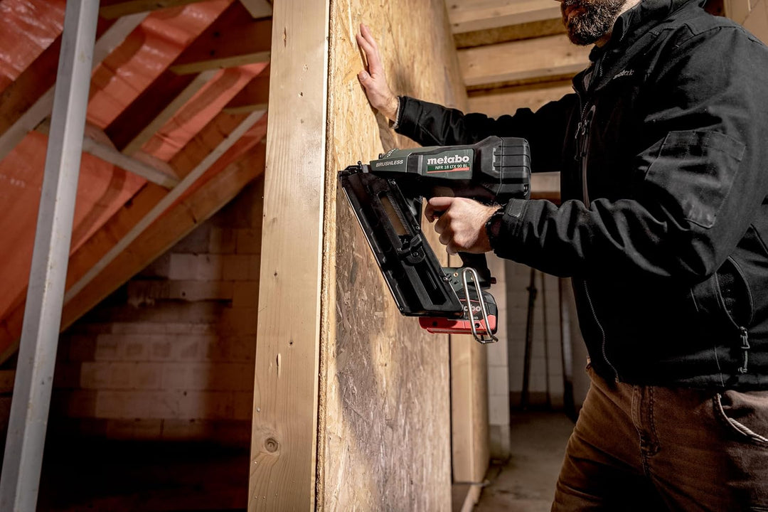 Metabo NFR 18 LTX 90 BL Akku-Nagler – 612090840 – 18 V – Mit Pneumatik-Schlagtechnik für vielseitige