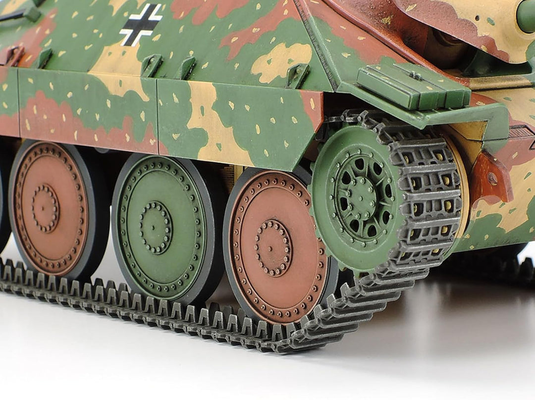 Tamiya 300035285-1:35 WWII Deutsche Jagdpanzer Hetzer, 38 ton (1)