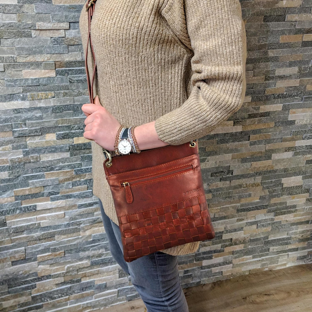 STILORD 'Sophie' Schultertasche Damen klein Leder Handtasche moderne Umhängetasche geflochten Freize