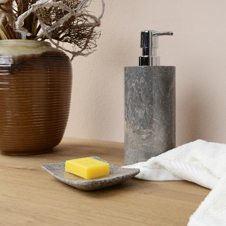 WOHNFREUDEN Naturstein Marmor Seifenspendernatur grau 15 cm + Dosierpumpe Stein