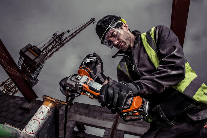 AEG 18 V PRO18V Brushless Akku-Winkelschleifer BEWS18-125BL-0 (Scheiben-Ø 125mm, Leerlaufdrehzahl 0-