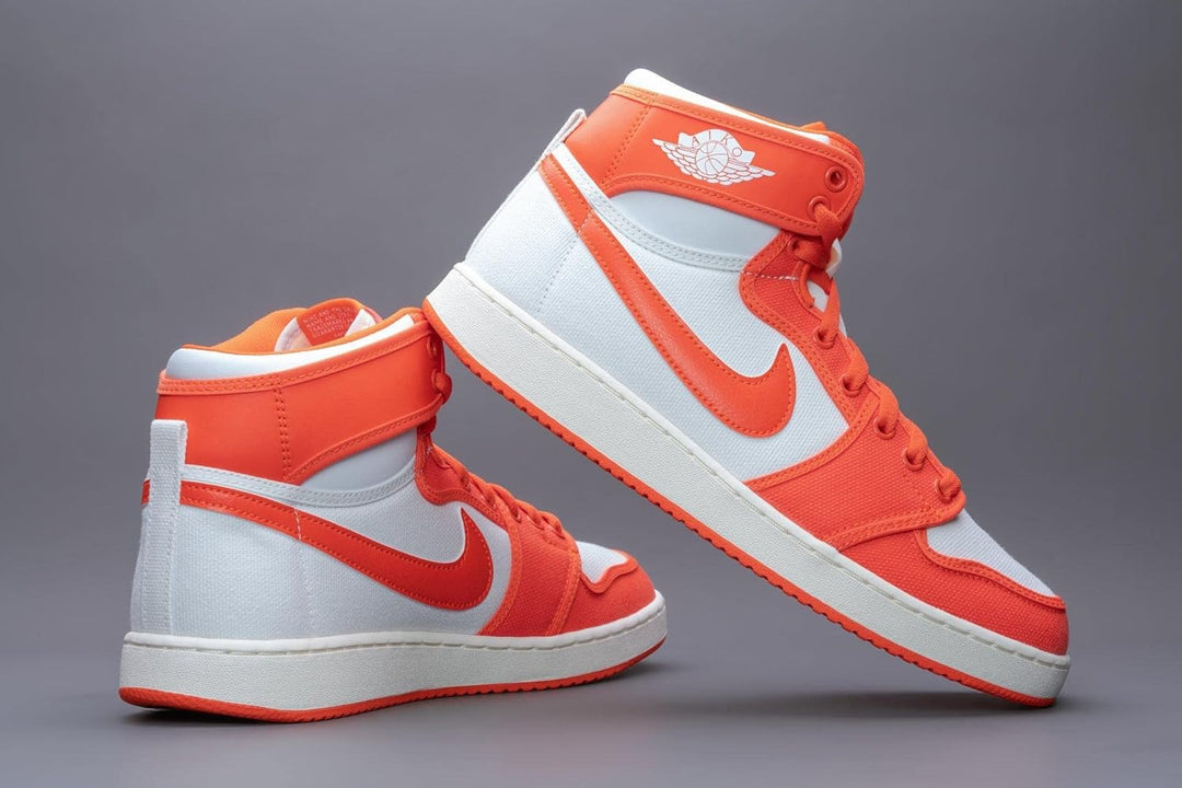 Nike Air Jordan 1 Mid, Herren-Turnschuhe, Volt Black Sail, 42.5 EU 43 EU Rush Orange Weiss Segel, 43