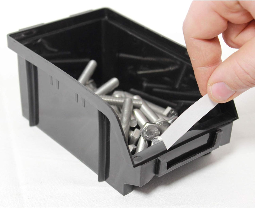 TRUTZHOLM Stapelboxen mit Wandregal 32 TLG Kleinteilemagazin Schütten mit Etikettenfach (rot)