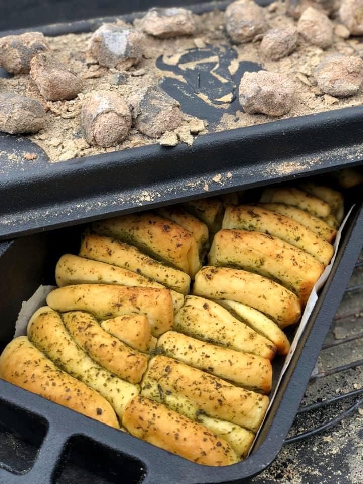 BBQ-Toro Dutch Oven Pan I Gusseisen Kochtopf Gusstopf I 9,4 Liter I preseasoned - bereits eingebrann