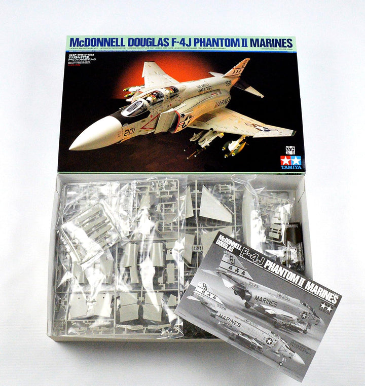 TAMIYA TM60306 300060306 - 1:32 Mc Donnell Douglas F-4J Phantom II Düsenjäger
