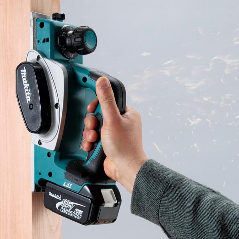 Makita DKP180Z Hobel 82 mm LXT 18 V + 1 x BL1850B + MAKPAC