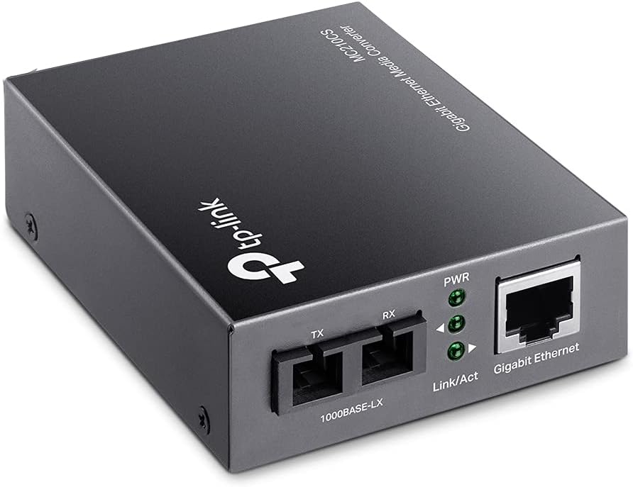 TP-Link Gigabit Single-Mode Media Converter, Complies with IEEE 802.3ab and IEEE 802.3z Extends Fibe