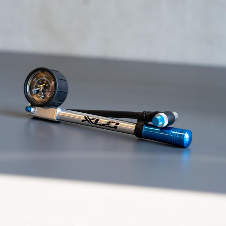 XLC Suspension Pumpe HighAir Pro PU-H03 - Präzise Federungseinstellungen für dein Bike, PU-H03, Silb