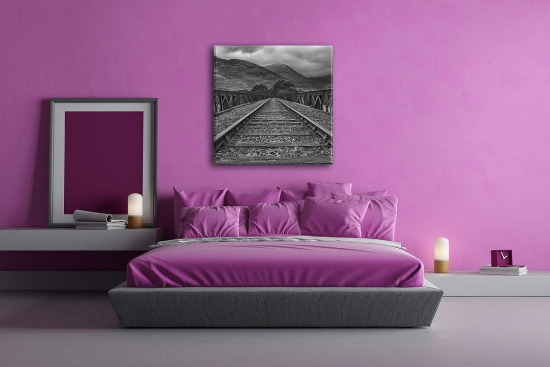 deyoli verlassene Bahnschienen Format: 60x60 Effekt: Schwarz&Weiss als Leinwandbild, Motiv fertig ge