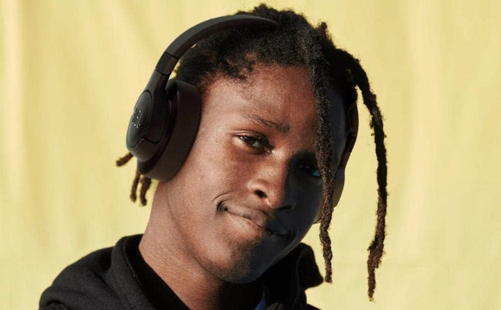 JBL Tune 710 BT – Faltbare Bluetooth Over-Ear Kopfhörer in Schwarz – Kabellose Ohrhörer mit JBL Pure