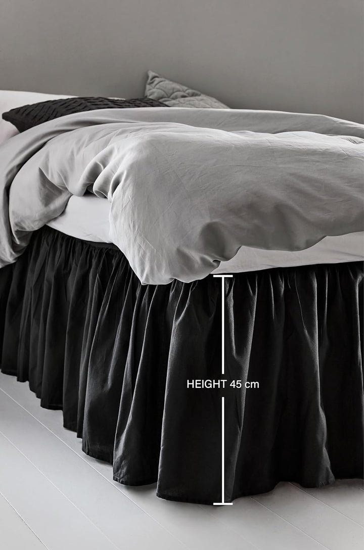 Jotex Zack Volant Betthusse - 100% hochwertige Bio-Baumwolle Bettrock, Höhe 45 cm - Schwarz, 180 x 2