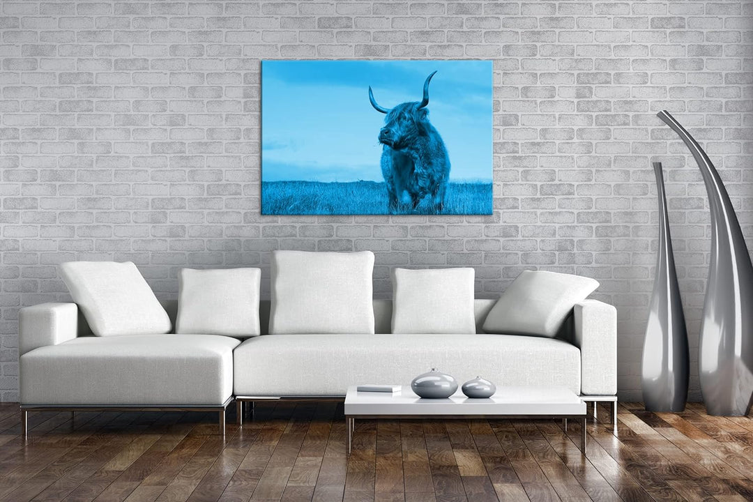 deyoli riesige Kuh auf einer Landschaft Format 80x60 Effekt: Monocrome Blau als Leinwandbild, Motiv