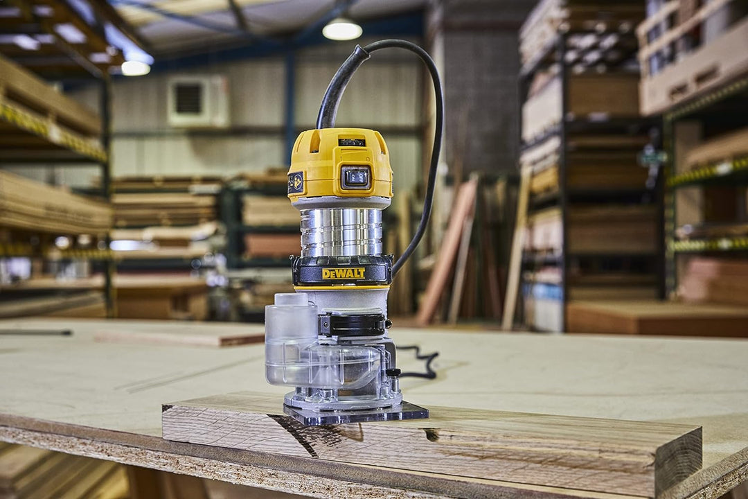 DeWalt D26200-QS Affleureuse 850, 900 W size, size