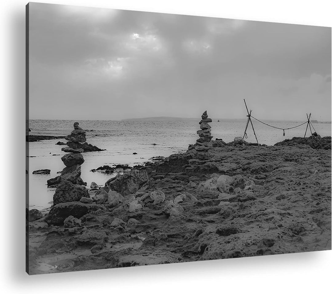 deyoli steiniger Strand in Zypern Effekt: Schwarz&Weiss,Format: 120x80 als Leinwandbild, Motiv ferti