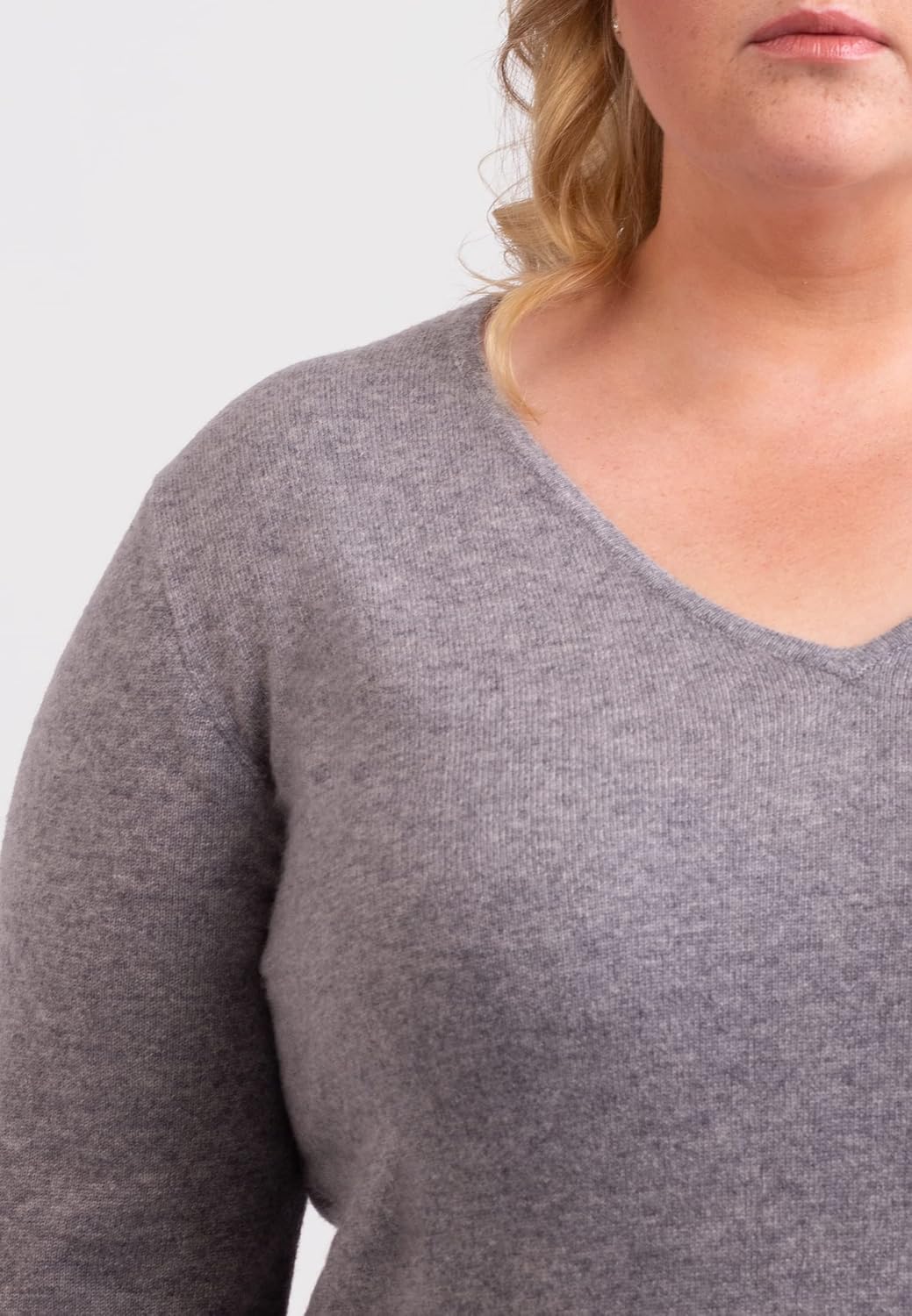 CASH-MERE.CH Damen Pullover aus 100% Kaschmir in grossen Grössen | Sweater V-Ausschnitt Übergrösse 3